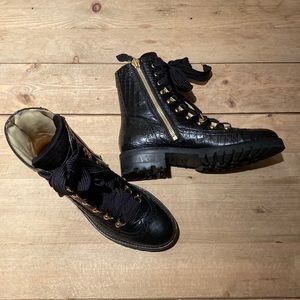 The Office Of Angela Scott, Mr. Bernard Sz 39